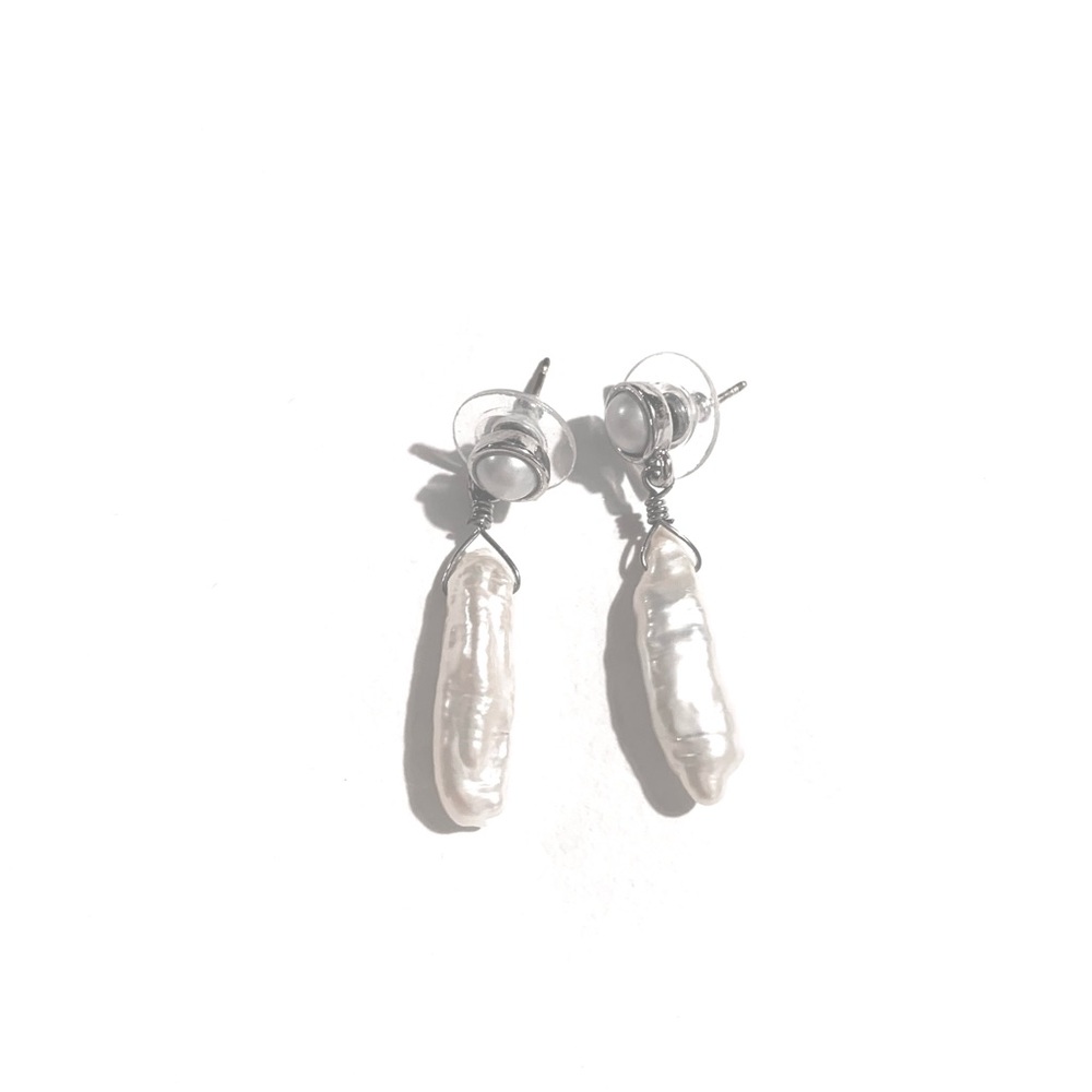 Ann Taylor- Elegant Silver Tone Pearl & Shell Drop Earrings